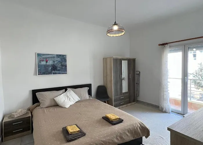 Lefkothea\'S Central Apartment
