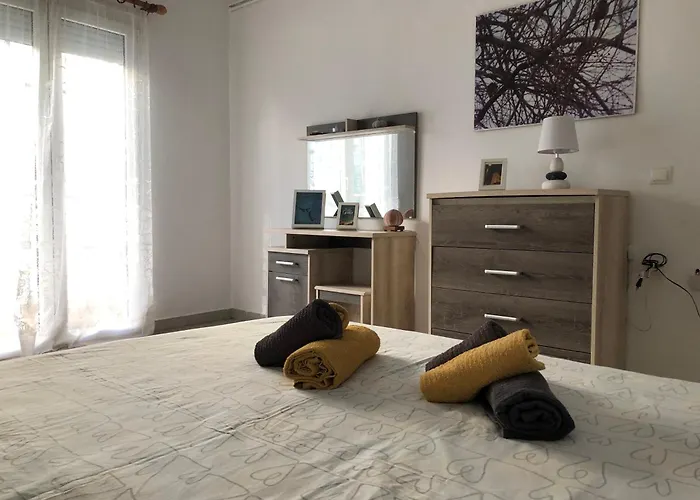 Lefkothea\'S Central Apartment